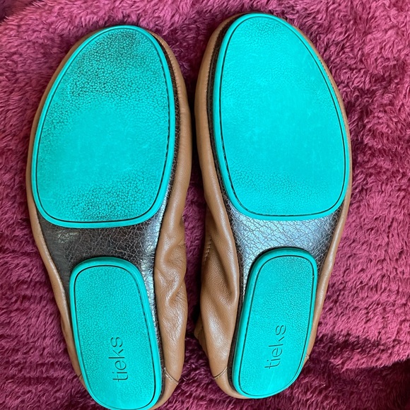 Tieks size 8 - Picture 4 of 8